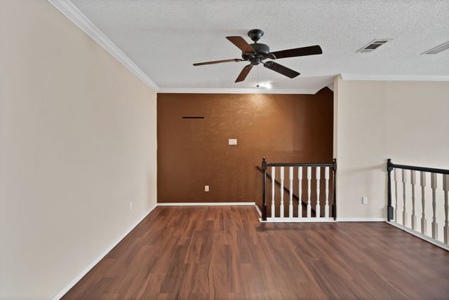 2428 Forest Brook Lane 1211, Arlington, TX 76006
