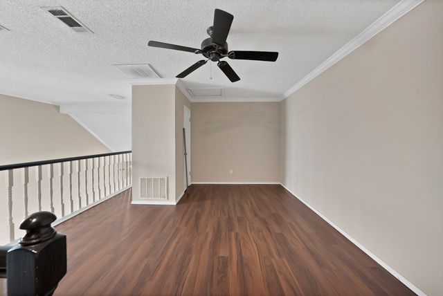 2428 Forest Brook Lane 1211, Arlington, TX 76006