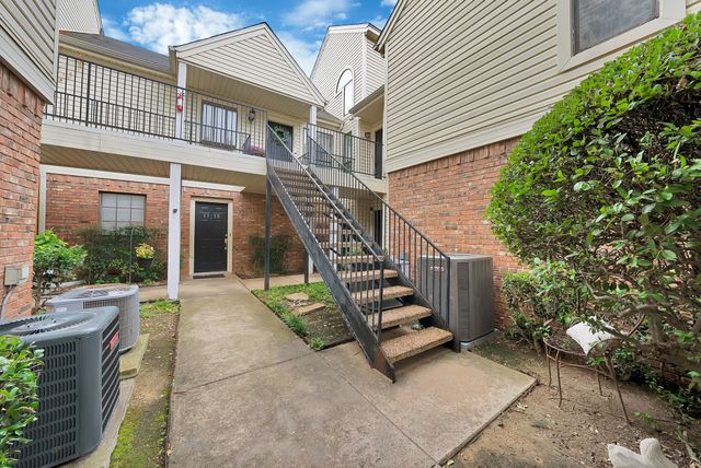 2428 Forest Brook Lane 1211, Arlington, TX 76006
