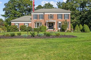 101 Diniz Drive, Raynham, MA 02767