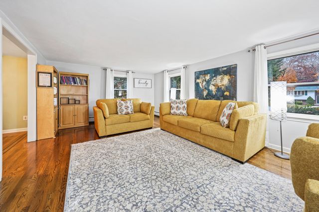 138 Wildwood Circle, Naugatuck, CT 06770