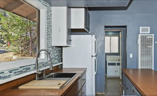 23716 Shady, Crestline, CA 92325