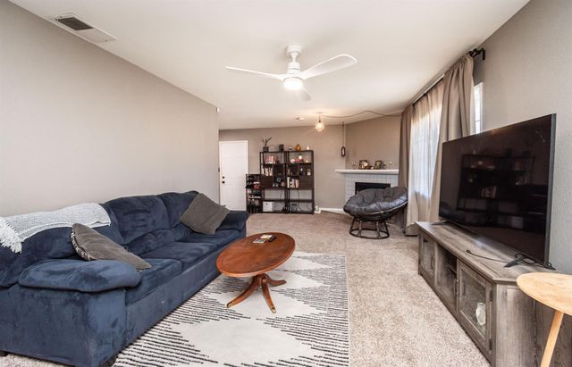 2616 Selma, Sacramento, CA 95815