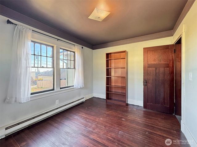 117 W 10th Street, Port Angeles, WA 98362
