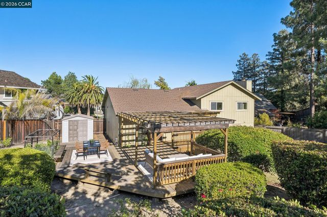 41 Burnham Ct, Pleasant Hill, CA 94523