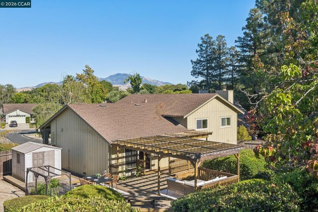 41 Burnham Ct, Pleasant Hill, CA 94523