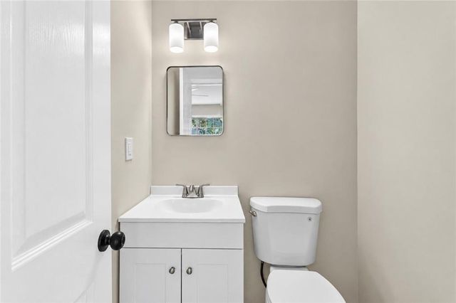 1307 Heritage Court, Hampton, GA 30228