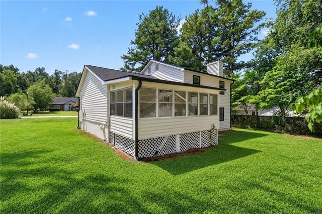 1307 Heritage Court, Hampton, GA 30228