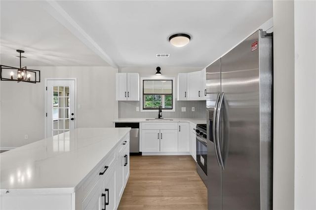 1307 Heritage Court, Hampton, GA 30228
