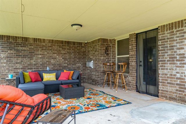 1905 NE 31st Street, Moore, OK 73160