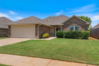 1905 NE 31st Street, Moore, OK 73160