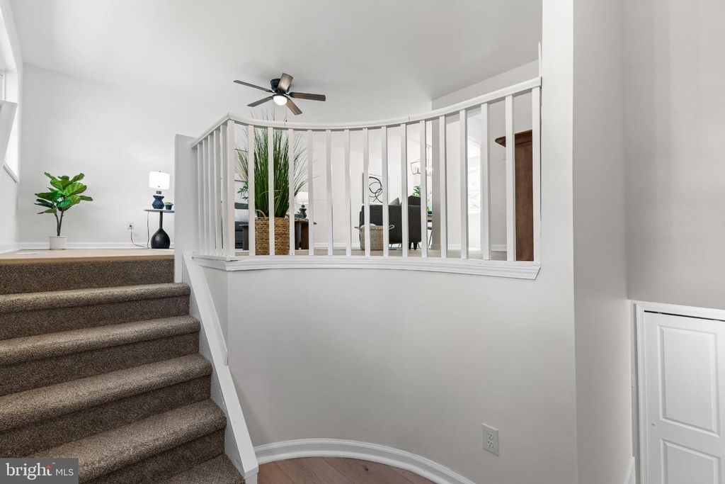 1051 BRADFORD DR, WILLIAMSTOWN, NJ 08094 — photo 2