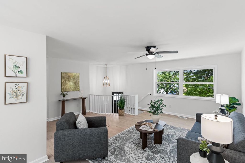 1051 BRADFORD DR, WILLIAMSTOWN, NJ 08094 — photo 5
