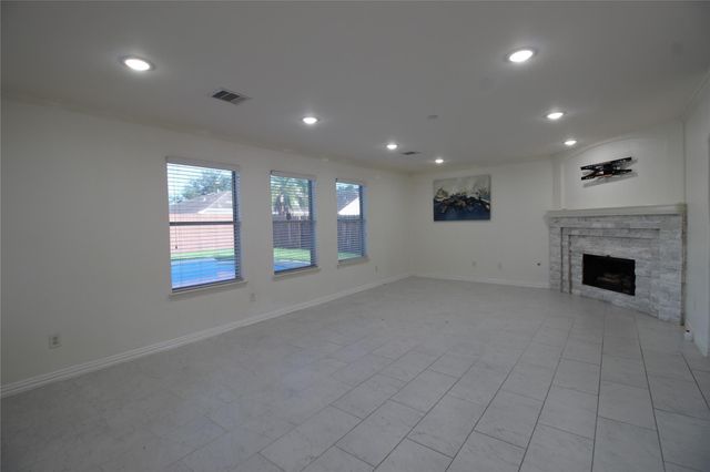 8314 Silver Fir Lane, Baytown, TX 77523