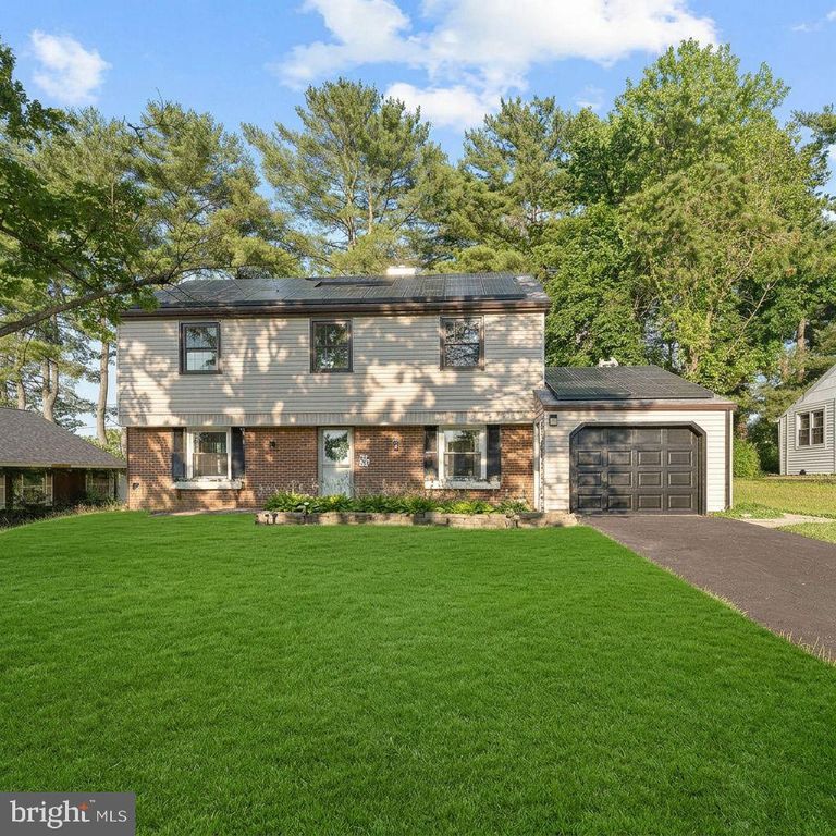 60 PINAFORE LN, Willingboro, NJ 08046