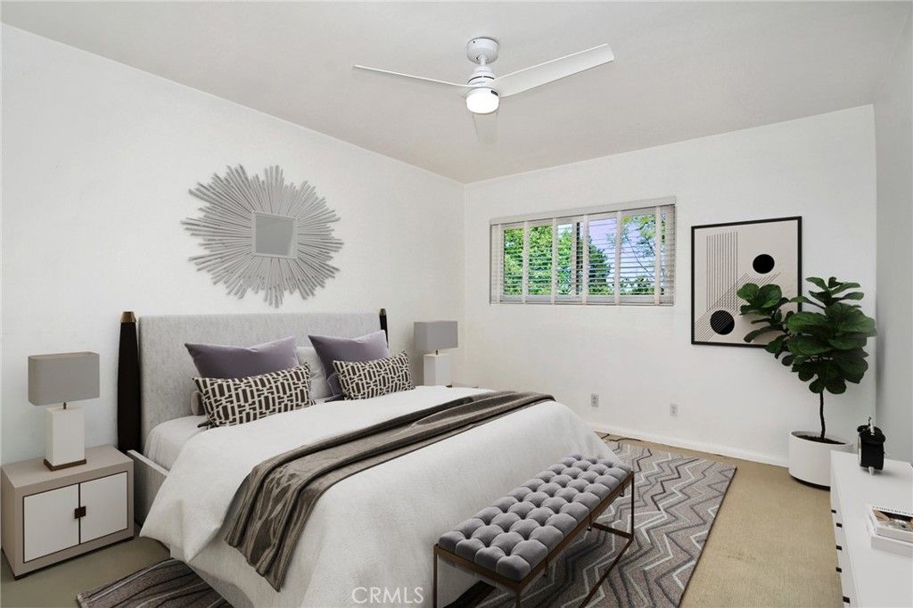 Image 32 of property listing at 22548 Waterbury Street, Woodland Hills, CA 91364