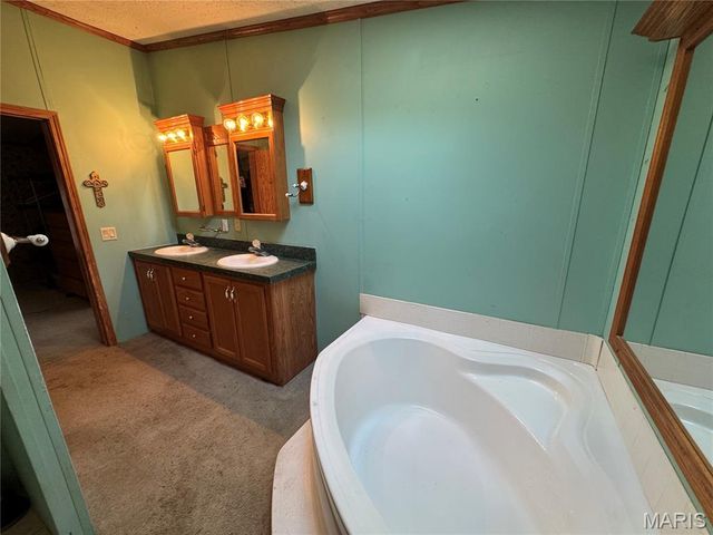 68 Eagle Ridge Lane, Winfield, MO 63389