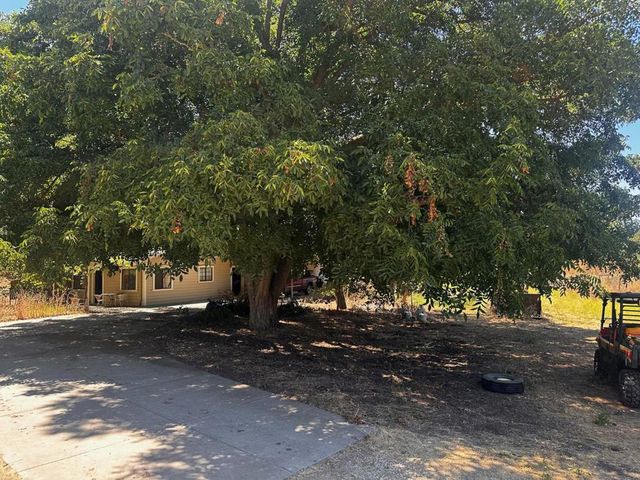 13160 Cienega Road, Hollister, CA 95023