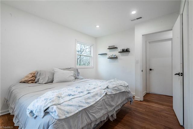 747 N Clodfelter Road, High Point, NC 27265