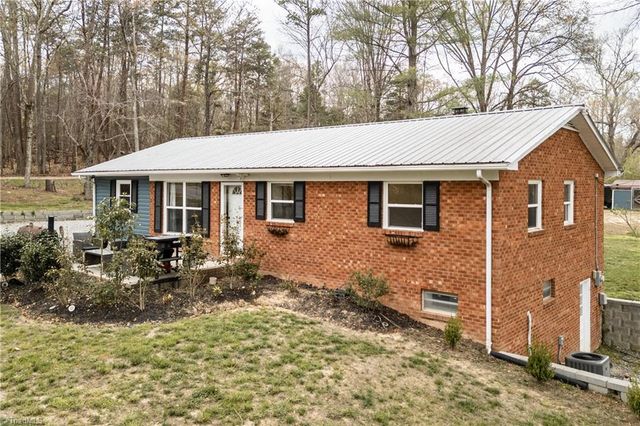 747 N Clodfelter Road, High Point, NC 27265