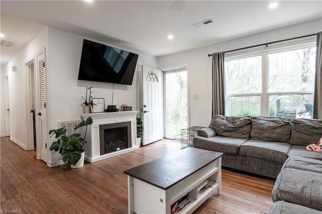 747 N Clodfelter Road, High Point, NC 27265