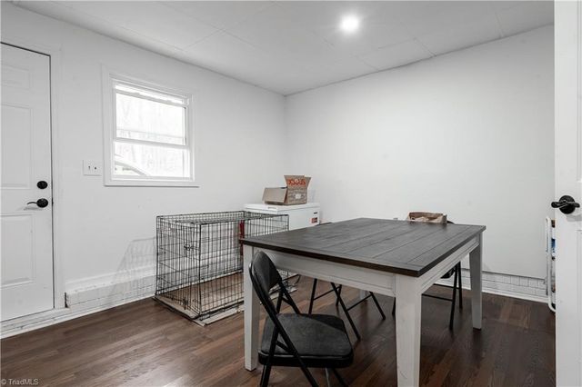 747 N Clodfelter Road, High Point, NC 27265