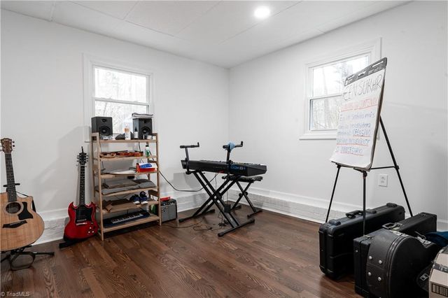 747 N Clodfelter Road, High Point, NC 27265