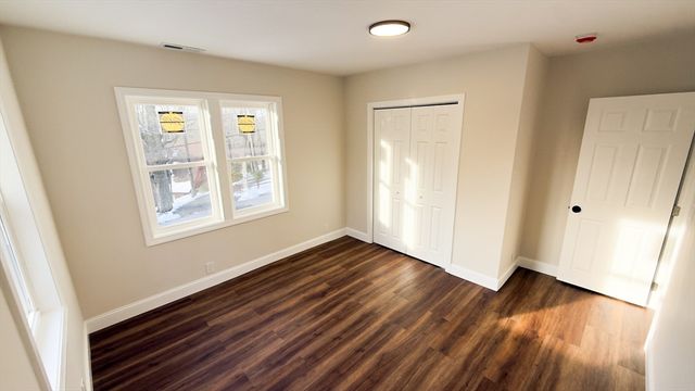 122 Copperfield Rd, Worcester, MA 01602