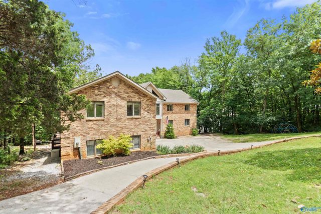 10017 Torino Drive, Huntsville, AL 35803