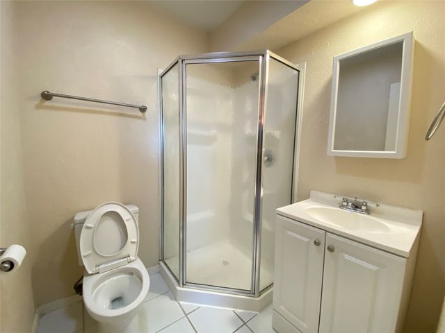 606 Old Country Road, Duncanville, TX 75137