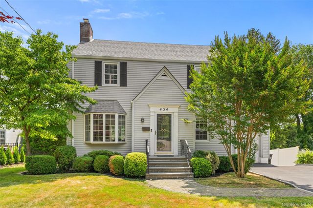 434 California Road, Bronxville, NY 10708
