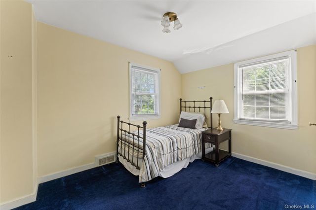 434 California Road, Bronxville, NY 10708