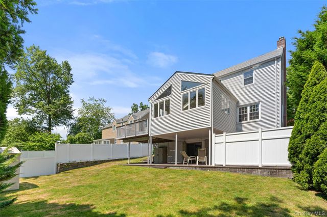 434 California Road, Bronxville, NY 10708