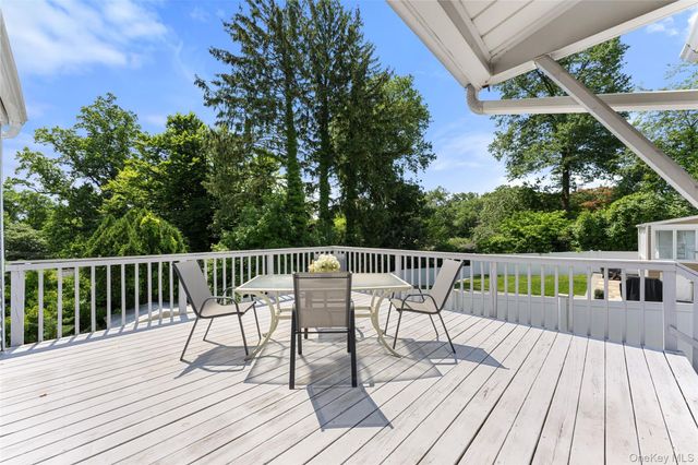 434 California Road, Bronxville, NY 10708