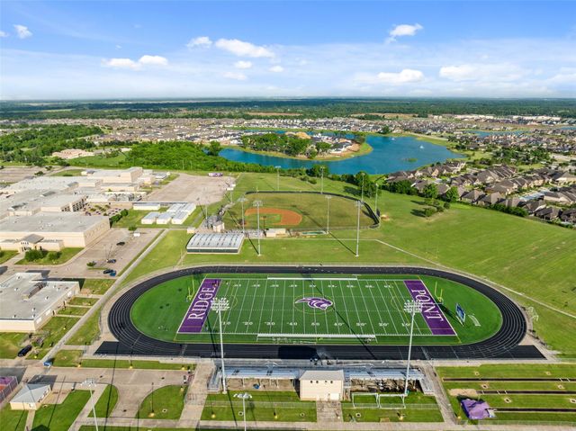 10027 Golden Woods Drive, Missouri City, TX 77459