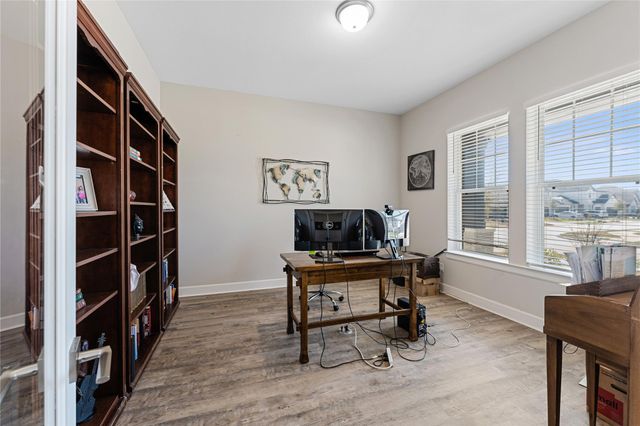 10027 Golden Woods Drive, Missouri City, TX 77459