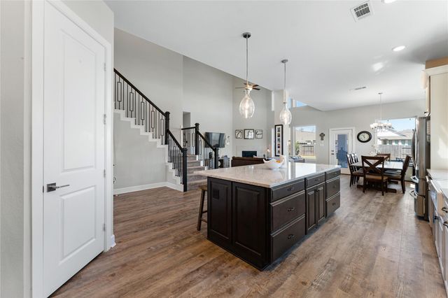 10027 Golden Woods Drive, Missouri City, TX 77459