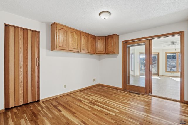 4565 WENTWORTH DR, Rapid City, SD 57702