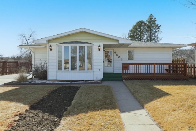 4565 WENTWORTH DR, Rapid City, SD 57702