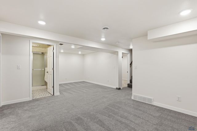 4565 WENTWORTH DR, Rapid City, SD 57702