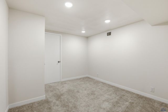 4565 WENTWORTH DR, Rapid City, SD 57702