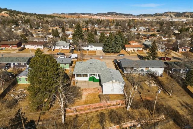 4565 WENTWORTH DR, Rapid City, SD 57702