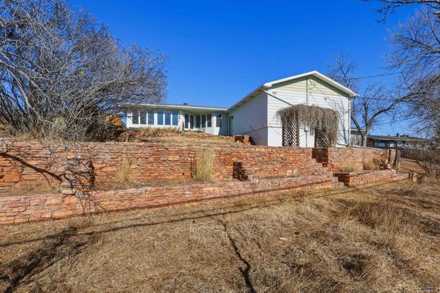 4565 WENTWORTH DR, Rapid City, SD 57702