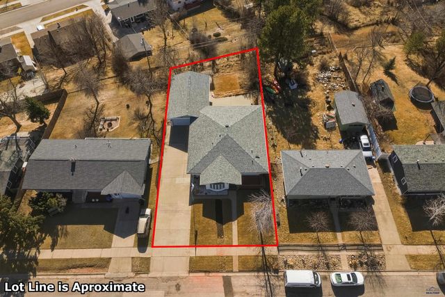 4565 WENTWORTH DR, Rapid City, SD 57702