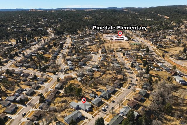 4565 WENTWORTH DR, Rapid City, SD 57702