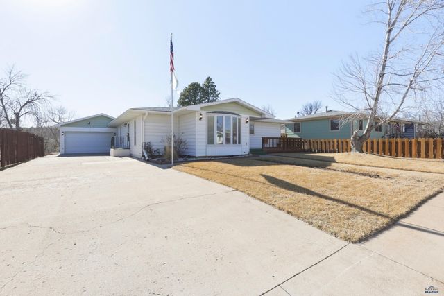 4565 WENTWORTH DR, Rapid City, SD 57702