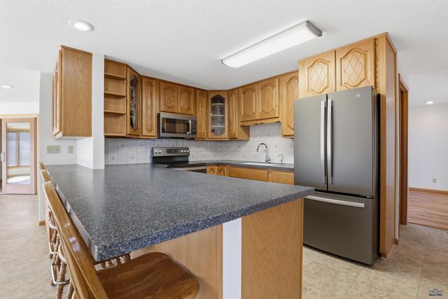 4565 WENTWORTH DR, Rapid City, SD 57702