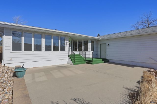 4565 WENTWORTH DR, Rapid City, SD 57702