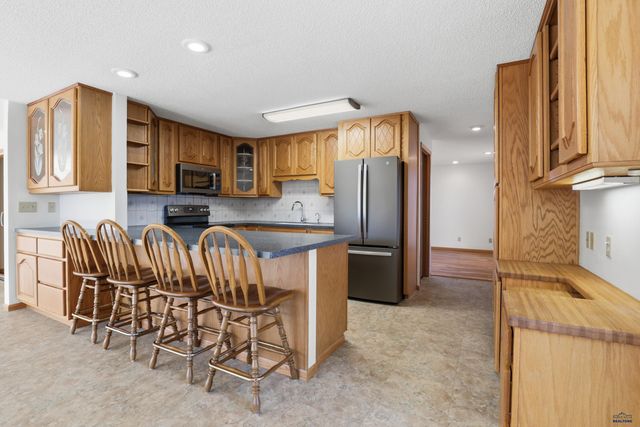 4565 WENTWORTH DR, Rapid City, SD 57702