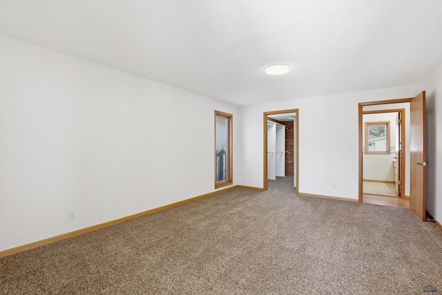 4565 WENTWORTH DR, Rapid City, SD 57702